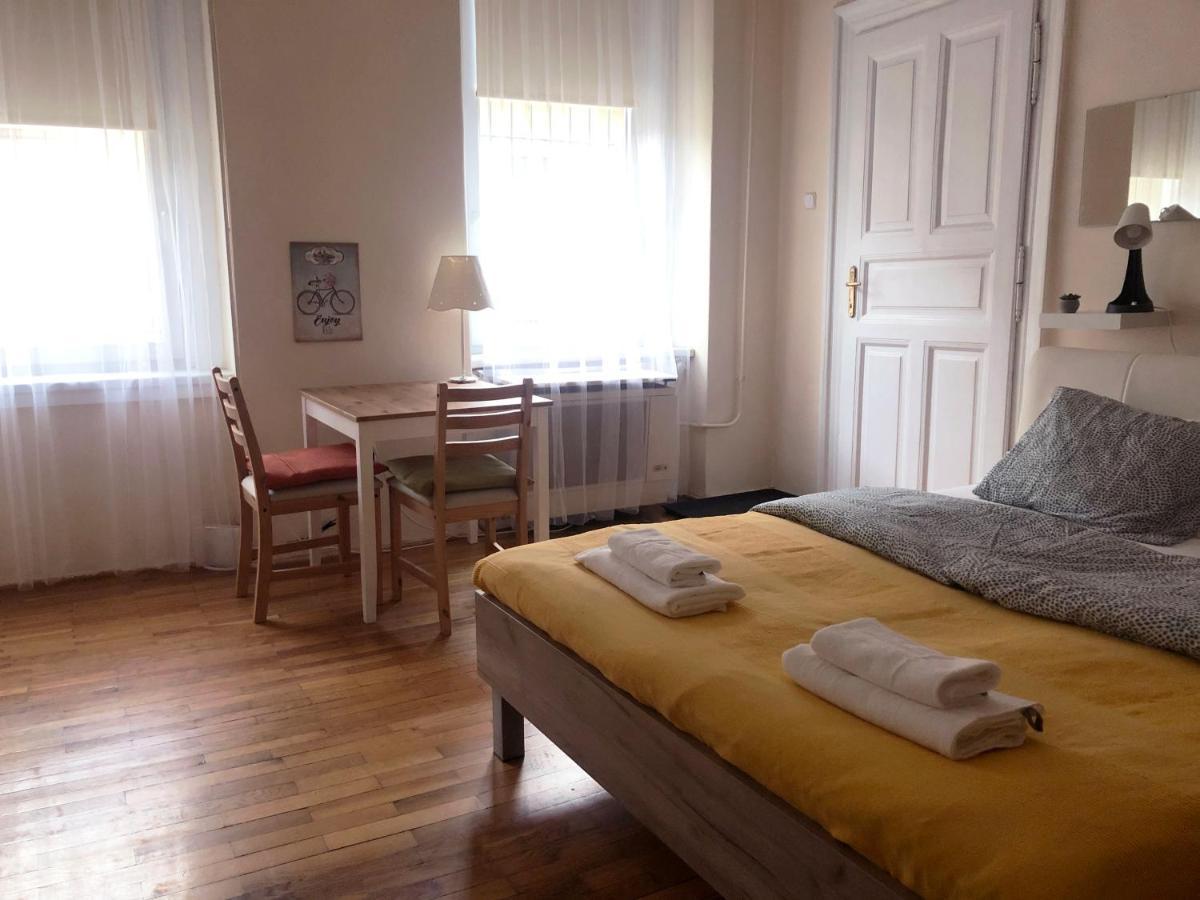 V57 Apartment Oktogon بودابست المظهر الخارجي الصورة